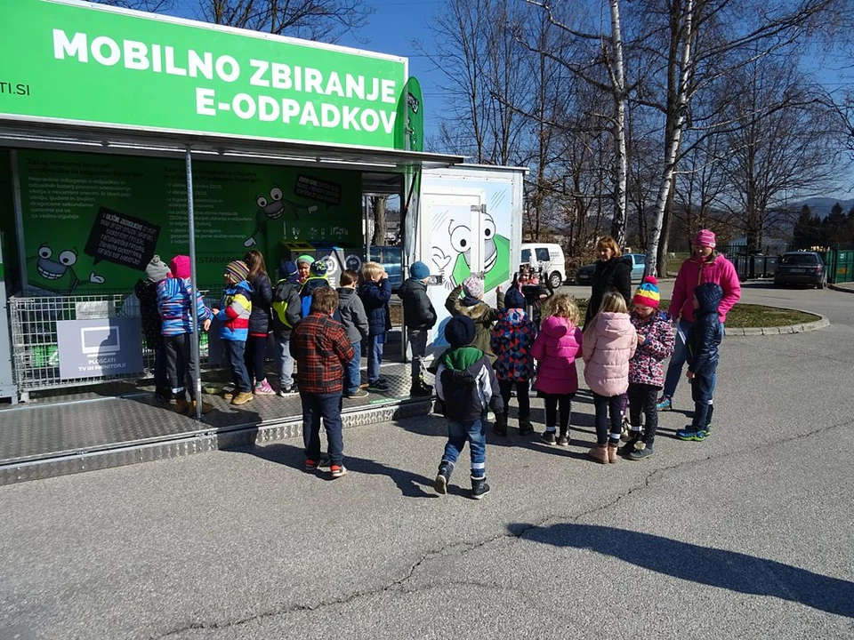 Ob Svetovnem dnevu voda predstavili nov mobilni zbiralnik za stare aparate